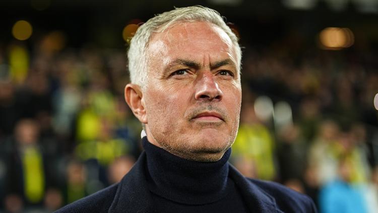 fenerbahcede jose mourinho acil stoper bekliyor QwJTYTvT