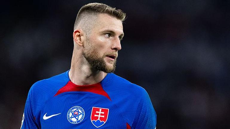 fransizlar 48 saatte bitecek diyerek milan skriniari duyurdu galatasaray en ciddi aday 0 udaXmR4M