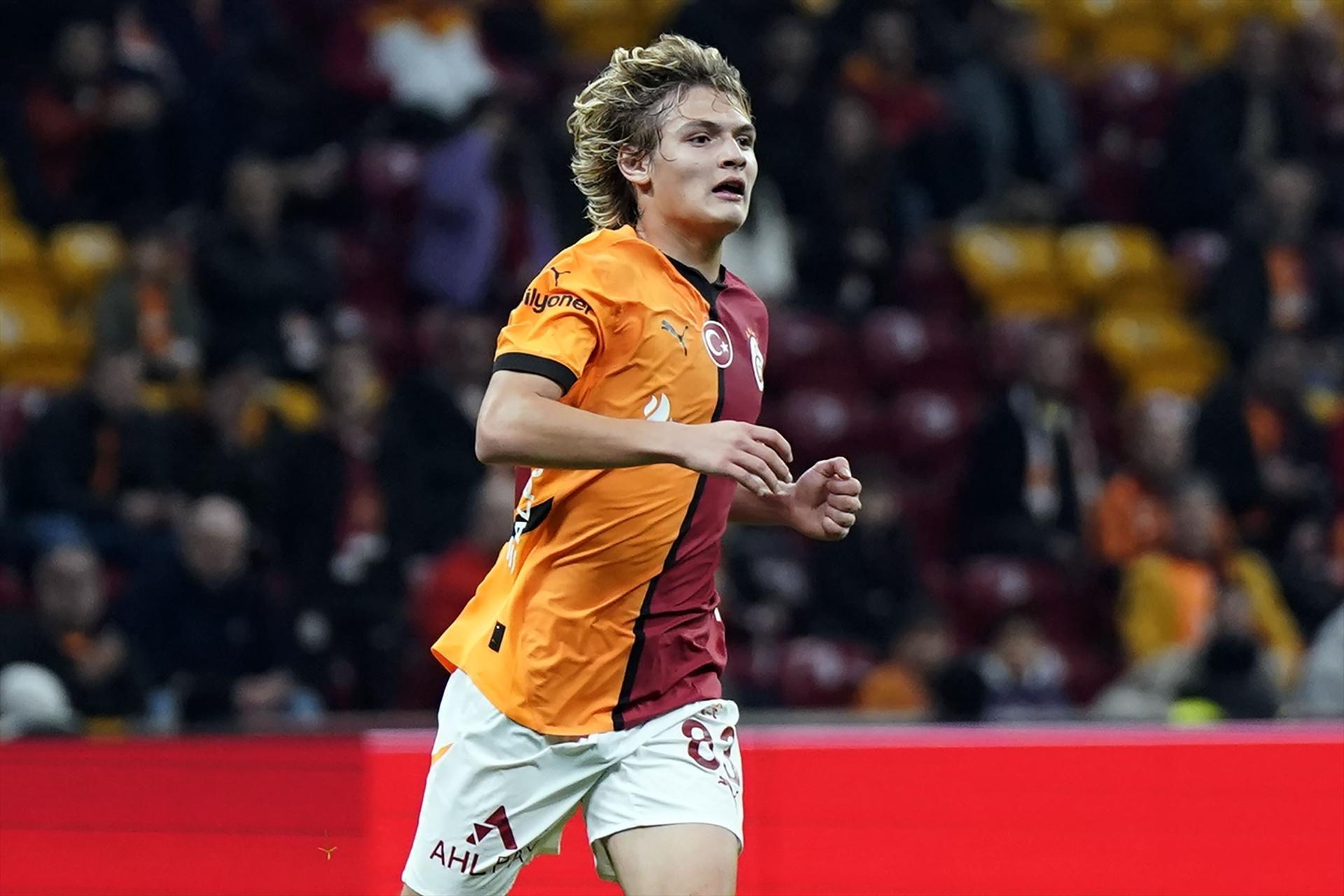 galatasaray basaksehir macindan one cikan fotograflar 0 5FvbTzAu