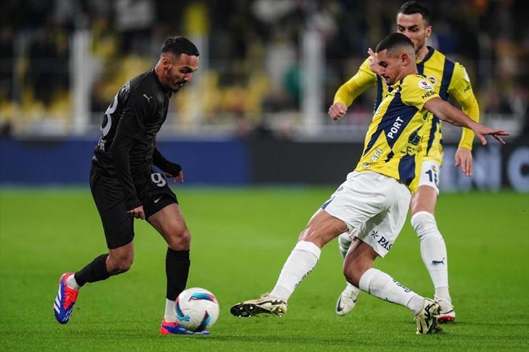 kadikoyde istifa depremi fenerbahce one gecti protesto devam etti 0 b9BkRmic