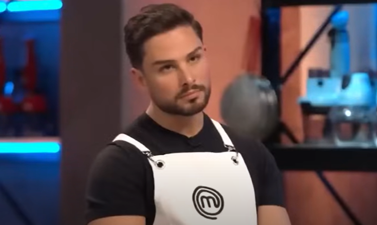 masterchef onur kimdir kac yasinda nereli iste masterchef turkiye finalisti onur uresinin biyografisi 2