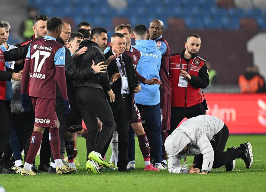 trabzonspor alanyaspor macinda kavga cikti huseyin cimsir yerde kaldi 2 DukfZhW3