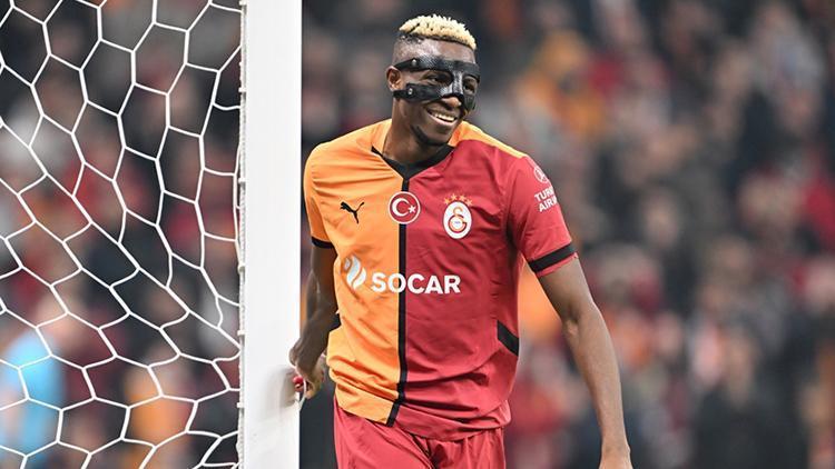 galatasarayda osimhen bazi pozisyonlarda anlasamadiklarini soyledi kime pas vereyim diye bakiyorum EGvBalc5