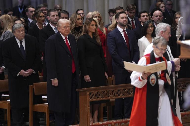 gergin dua toreni trumpi ofkelendiren piskopos igrenc dedi ve ozur bekledigini acikladi 3 jssVn7Ks