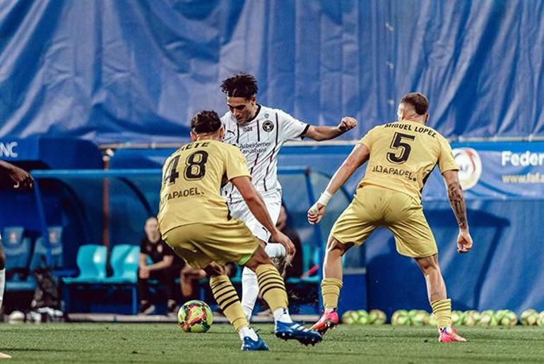 Aral Şimşir'den Fenerbahçe maçı öncesi flaş transfer açıklaması! 1 aral simsirden fenerbahce maci oncesi flas transfer aciklamasi 0 TRw9mTvf
