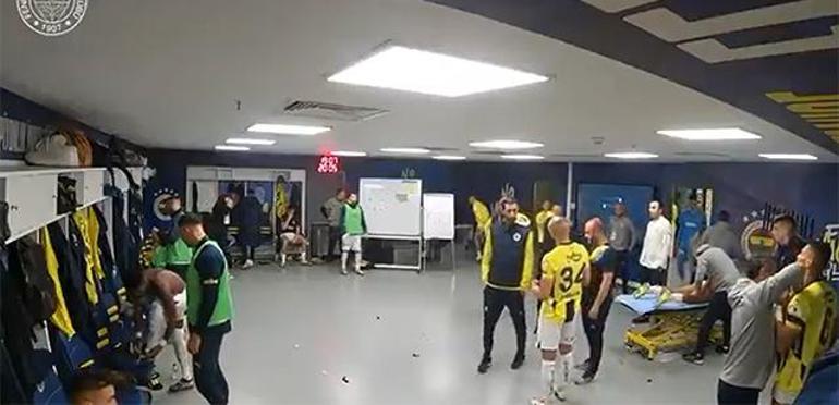 fenerbahcenin goztepe galibiyeti sonrasi dikkat ceken sozler mourinhodan devre arasi camasir sepeti mudahalesi 1 pttT9z4C