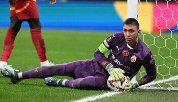 fernando muslera rekor icin sahada qClkbBt8
