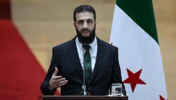 son dakika suriyede yeni donem ahmed sara gecis doneminin cumhurbaskani ilan edildi eWvc886f