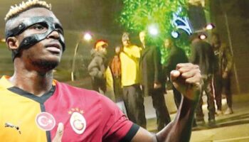 victor osimhen eglence sonrasi olay cikardi Fn1OjGmU