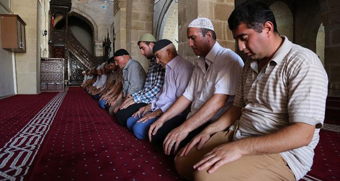 7 Şubat cuma hutbesi konusu ve PDF metni | Diyanet bu haftaki cuma hutbesi metnini paylaştı... 'Dil, İnsanın ya Cenneti ya da Cehennemidir' 6 7 subat cuma hutbesi konusu ve pdf metni diyanet bu haftaki cuma hutbesi