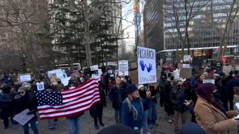 ABD'de halk sokakta: Trump ve Musk'a karşı protesto 1 abdde halk sokakta trump ve muska karsi protesto 0 HjHQVzag