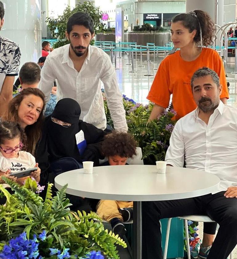 Asistanı Tuğçe Korkmaz ile imam nikahı kıydı mı? İbrahim Tatlıses'ten o iddialara cevap! 2 asistani tugce korkmaz ile imam nikahi kiydi mi ibrahim tatlisesten o iddialara cevap 1 OzCWZpwn