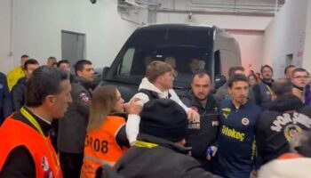 burak mert hakan ve samet arasinda gerginlik 6cB1qSdx