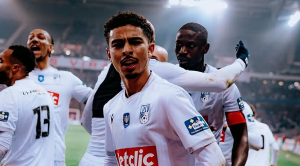 CANLI | Galatasaray'a transferde hem müjde hem ret! Sağ bek operasyonunda üst üste gelişmeler... 8 canli 1LUsl7fT