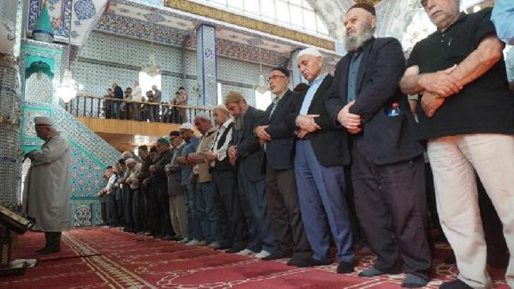 CUMA NAMAZI SAATİ İL İL 7 ŞUBAT 2025 (DİYANET NAMAZ VAKİTLERİ) | İstanbul, Ankara, İzmir ve tüm illerde cuma namazı kaçta kılınacak, kaç rekat, nasıl kılınır? Cuma namazı ne kadar sürer? 4 cuma namazi saati il il 7 subat 2025 diyanet namaz vakitleri istanbul ankara 6geFU5Xq