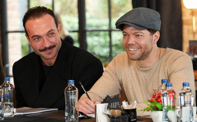 Ekranda fırtına estirecek 'Eşref Rüya' sete çıktı... Çağatay Ulusoy'un 'Eşref'inden ilk kare! 5 ekranda firtina estirecek esref ruya sete cikti cagatay ulusoyun esrefinden ilk kare 4 NgWEEieq