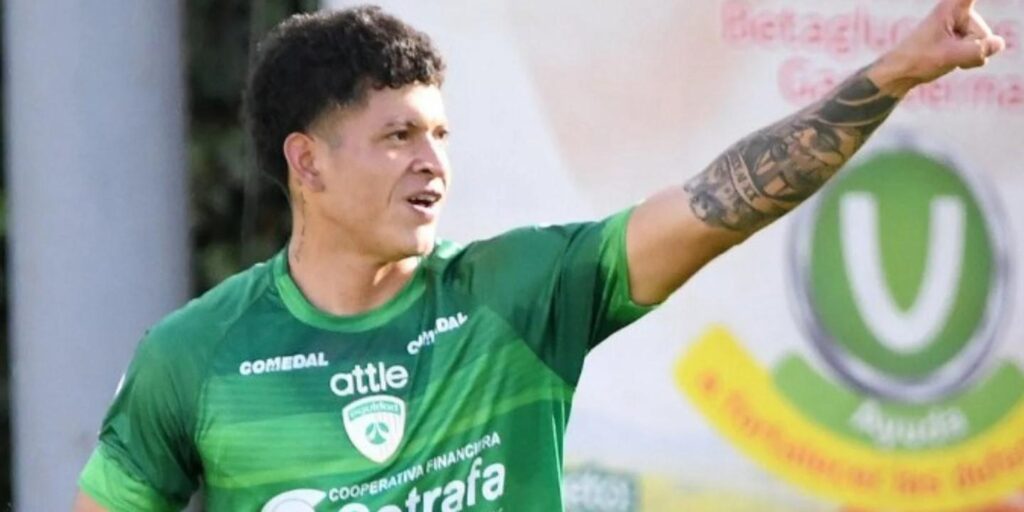 elan ricardo kimdir nereli kac yasinda besiktasin yeni transferi elan ricardo hangi takimlarda oynadi 3xdzfupj