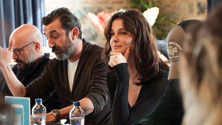 Eşref Rüya dizi konusu nedir, ne zaman başlıyor? Kanal D'nin yeni dizisi Eşref Rüya oyuncuları ve hikayesi... 4 esref ruya dizi konusu nedir ne zaman basliyor kanal dnin yeni dizisi esref ruya Bj4jTHId