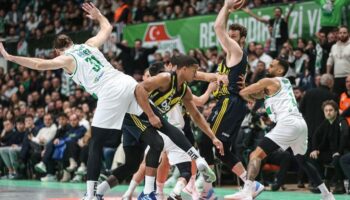 fenerbahce beko bursada uzatmada kazandi PhEvNtVV