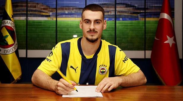 Fenerbahçe Galatasaray ve Beşiktaş'tan son gün transfer bombaları! 1 fenerbahce galatasaray ve besiktastan son gun transfer bombalari 0 UlSEt9z7