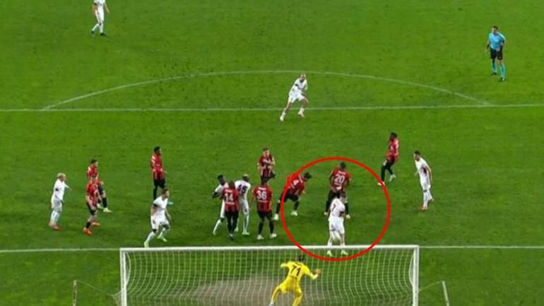Fırat Aydınus, Gaziantep - Galatasaray maçındaki hakem kararlarını değerlendirdi: Penaltı itirazı, golde ofsayt ve Sallai'nin pozisyonu 1 firat aydinus gaziantep galatasaray macindaki hakem kararlarini degerlendirdi penalti itirazi golde ofsayt ve FCQYy3EJ