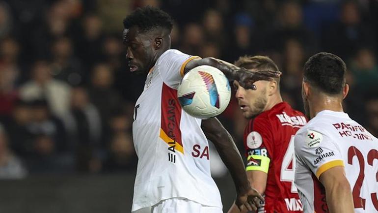 Fırat Aydınus, Gaziantep - Galatasaray maçındaki hakem kararlarını değerlendirdi: Penaltı itirazı, golde ofsayt ve Sallai'nin pozisyonu 2 firat aydinus gaziantep galatasaray macindaki hakem kararlarini degerlendirdi penalti itirazi golde ofsayt ve ueXN4wLp