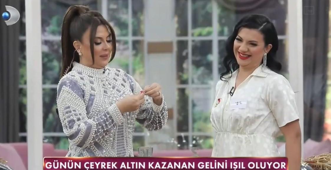GELİNİM MUTFAKTA 10 ŞUBAT 2025 PAZARTESİ || Gelinim Mutfakta bugün kim 1. oldu, çeyrek altını kim aldı? 2 gelinim mutfakta 10 subat 2025 pazartesi gelinim mutfakta bugun kim 1 oldu ceyrek kdZ56q8b