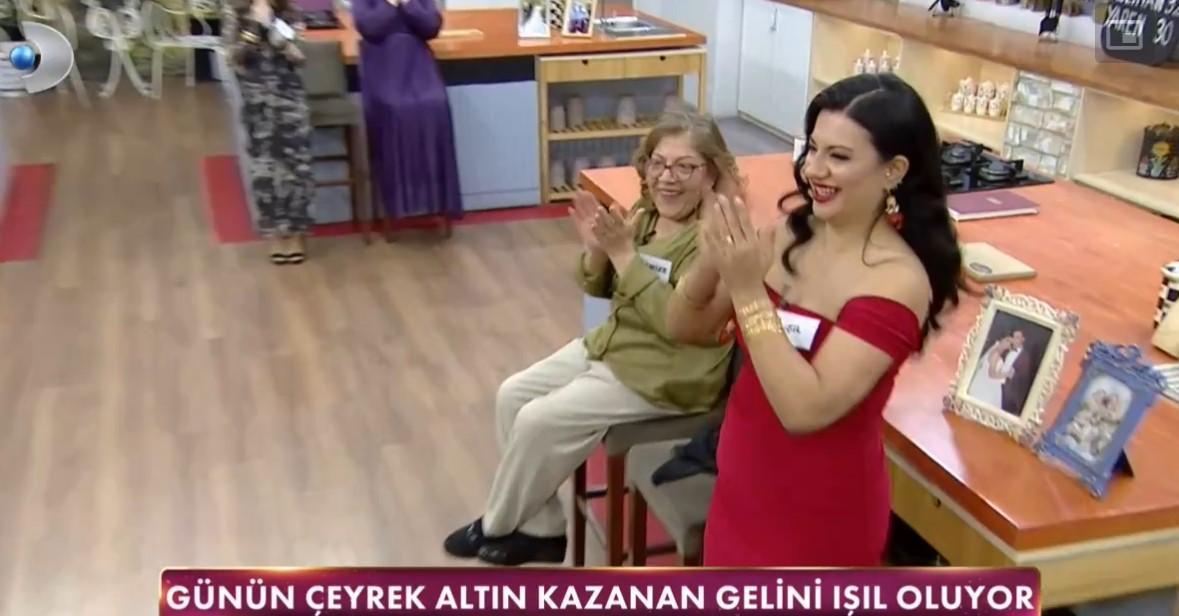 GELİNİM MUTFAKTA 4 ŞUBAT 2025 PUAN DURUMU || Eksi 2'ler havada uçuştu! Gelinim Mutfakta bugün kim 1. oldu? Bugün Gelinim Mutfakta çeyrek altını kim aldı? 2 gelinim mutfakta 4 subat 2025 puan durumu eksi 2ler havada ucustu gelinim mutfakta LFqBy5Fc
