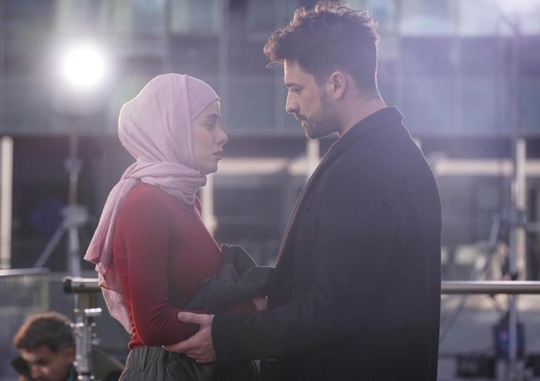İlayda Alişan yeni karakterini yorumladı: Münevver benim için çok farklı 2 ilayda alisan yeni karakterini yorumladi munevver benim icin cok farkli 1