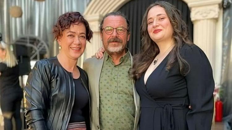 ingilterede egitim aldi anne babasinin izinde UuWQ9Sse