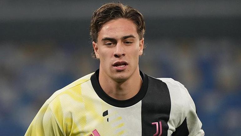 Kenan Yıldız adından söz ettirmeye devam ediyor! Türk futbol tarihine geçecek transfer ve dudak uçuklatan para... 1 kenan yildiz adindan soz ettirmeye devam ediyor turk futbol tarihine gececek transfer ve dudak tkVaTiOq