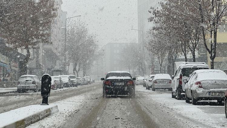 KÜÇÜKÇEKMECE'DE OKULLAR TATİL Mİ SON DAKİKA || Bugün ve yarın Küçükçekmece'de kar tatili var mı? 11-12 Şubat İstanbul kar tatili son dakika... 5 kucukcekmecede okullar tatil mi son dakika bugun ve yarin kucukcekmecede kar tatili var gAU6R9nJ