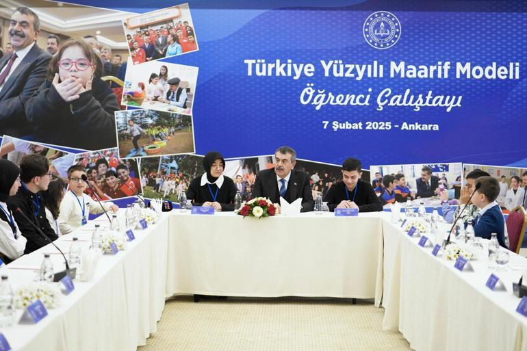 Müfredat için öğrenci çalıştayı yapıldı 2 mufredat icin ogrenci calistayi yapildi 1 aQfbAvNM