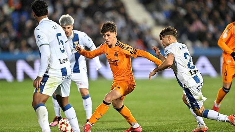 Real Madrid'de eleştirilerin odağında Arda Güler var: 'Çok yetenekli olmanın Madrid'de yeterli olmadığını anlasa iyi olur!' 1 real madridde elestirilerin odaginda arda guler var cok yetenekli olmanin madridde yeterli olmadigini anlasa Zmjk5Usk