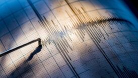 santorinide korkutan deprem 48 buyuklugunde izZzVh1B