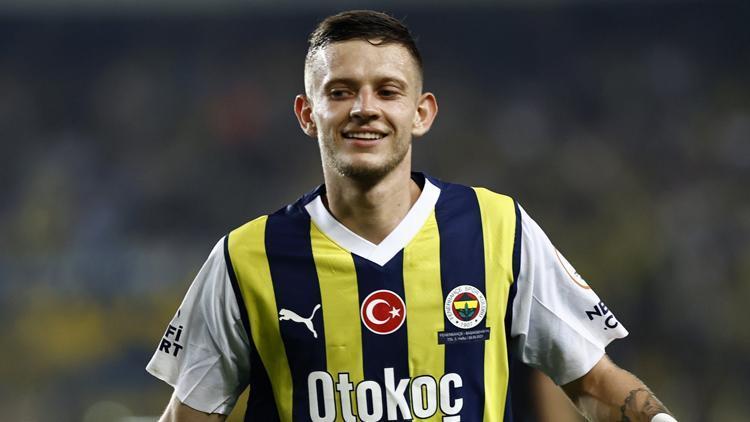 Sebastian Szymanski Fenerbahçe’nin 4000. golünü attı! Sebastian Szymanski kimdir, kaç yaşında? Fenebahçe’nin 3000. , 2000. ve 1000. golünü kim attı? 1 sebastian szymanski fenerbahcenin 4000 golunu atti sebastian szymanski kimdir kac yasinda fenebahcenin 3000 FfpiTkZH