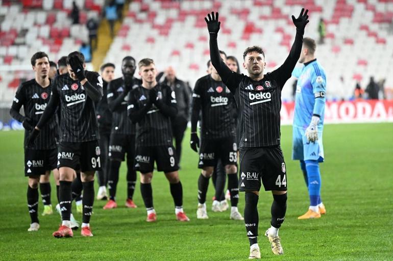 Sivasspor-Beşiktaş maçına damga vuran performans! Hem golünü attı hem kurtardı 1 sivasspor besiktas macina damga vuran performans hem golunu atti hem kurtardi 0