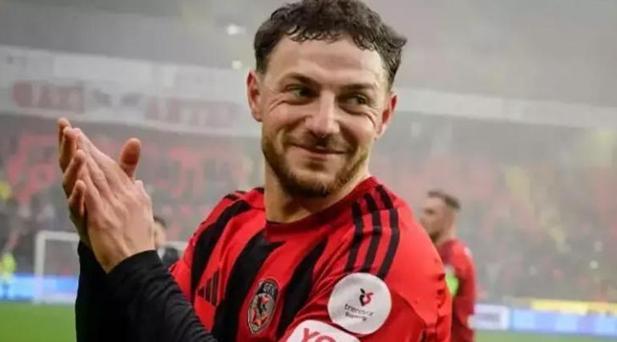 Süper Lig'de son dakika transfer gelişmeleri 2 super ligde son dakika transfer gelismeleri 1 ni3D3ms9