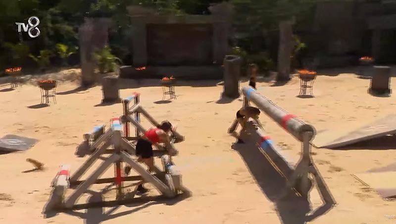 SURVİVOR KİM ELENDİ, ADAYA KİM VEDA ETTİ (3 ŞUBAT 2025) | Dün akşam Survivor eleme düellosunu kim kazandı, Zeynep mi, Serenay mı elendi? Gözyaşlarını tutamadı: 'Bazen kendime inanmıyorum ama inandığımda başarıyorum' 2 survivor kim elendi adaya kim veda etti 3 subat 2025 dun aksam survivor usjkacgu