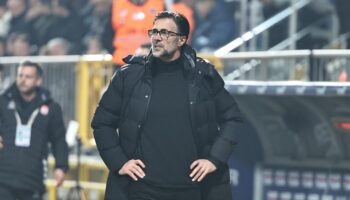 sviassporun deplasmanda yuzu gulmuyor besiktas macina 7 eksik FCSsbqc6