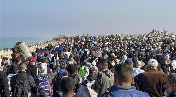 Tüm dünya şokta... Trump: "ABD, Gazze Şeridi'ni devralacak, Filistinliler Gazze'den çıkmalı" Hamas'tan ilk yanıt geldi... 2 tum dunya sokta trump abd gazze seridini devralacak filistinliler gazzeden cikmali hamastan ilk yanit zP8l72a6