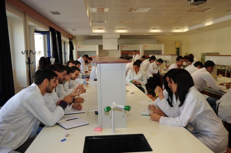 Üniversiteler harı harıl çalışıyor... Deprem bölgesinde 1 yılda 11 bin yayın yaptılar çok sayıda patent aldılar 1 universiteler hari haril calisiyor deprem bolgesinde 1 yilda 11 bin yayin yaptilar cok sayida CaMtPLCM