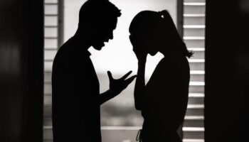 uzmani anlatti her yalan gaslighting degildir iliskilerde gaslighting kurbani oldugunuzu gosteren 3 isaret 25ft6wgP