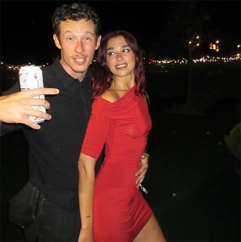 Yüzüğü takıp balayına çıktılar... Bu halkayla deli gibi seven kalpleri birbirine bağlandı 1 yuzugu takip balayina ciktilar bu halkayla deli gibi seven kalpleri birbirine baglandi 0 EhiFzfdi