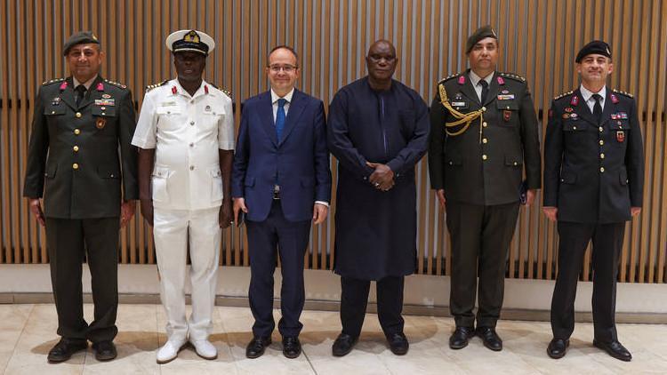 bati afrika ulkesinden turkiyeye ovgu dolu sozler MpnMRfG6