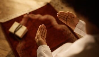 berat kandili 100 rekatlik namaz berat gecesi namazi nasil kilinir 100 rekatlik namaza TbGbY8s8