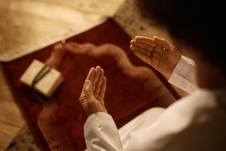 BERAT KANDİLİ 100 REKATLIK NAMAZ || Berat Gecesi namazı nasıl kılınır? 100 rekatlık namaza nasıl niyet edilir? 1 berat kandili 100 rekatlik namaz berat gecesi namazi nasil kilinir 100 rekatlik namaza