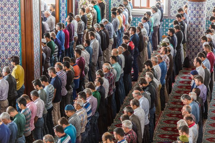 BERAT KANDİLİ TESBİH NAMAZI KILINIŞI (DİYANET BİLGİSİ) || Berat Gecesi Tesbih namazı nasıl kılınır, kaç rekat? Tesbih namazı ne zaman kılınır, hangi dua ve sureler okunur? 8 berat kandili tesbih namazi kilinisi diyanet bilgisi berat gecesi tesbih namazi nasil kilinir Z8C4MVsd