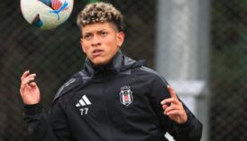 besiktasin yeni transferi elan ricardo ilk idmanina cikti gvrrLhYT