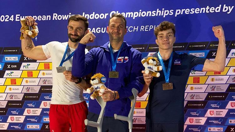 dunya salon kurek sampiyonasinda milli para sporcudan altin madalya CEi2rg4M